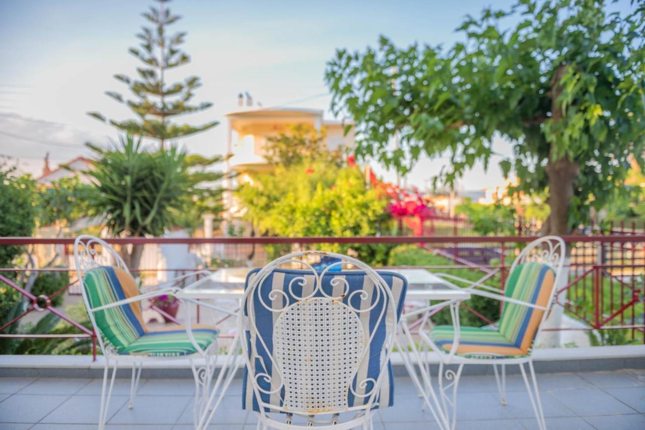 Θησέως Georgias.private paradise Lechaio Esterno foto